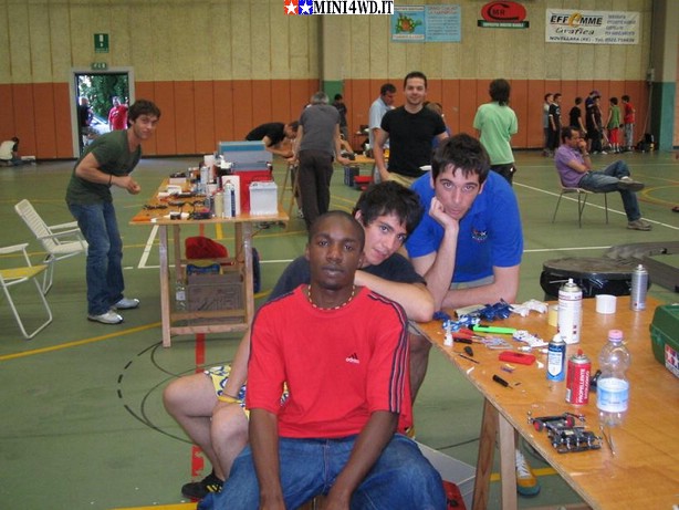 post-16718-1117653369.jpg